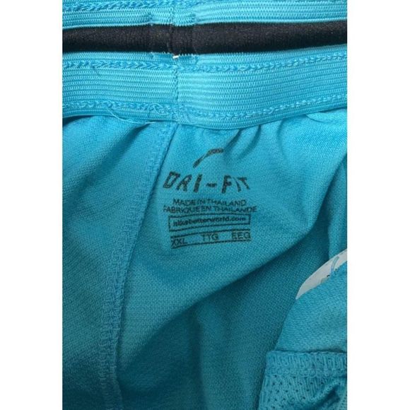 π
Ίxxl 2XL Nike Mens shorts small mark on back and stitching flaw - Picture 6 of 7